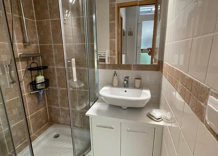 Maisonnette Cosy A Avec Terrasse Et Jardin - Fr-1-555-95 公寓 *